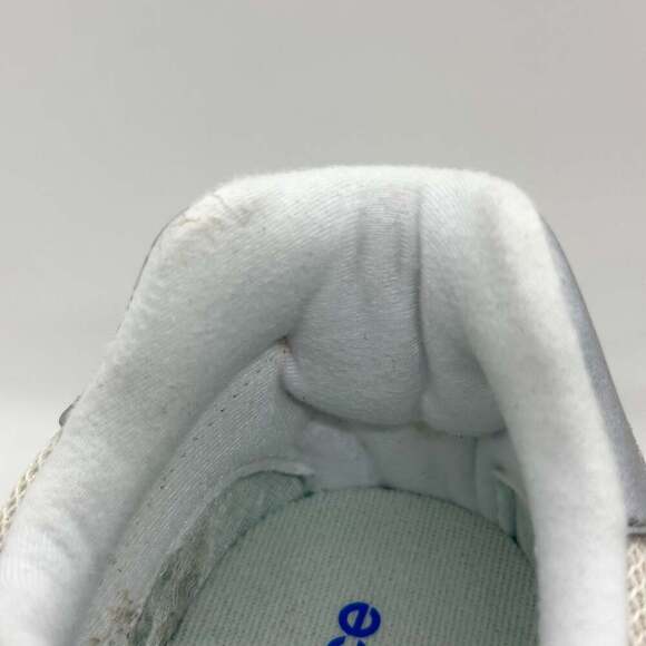 NEW! New Balance 574 Tan Light Grey Sneakers Women’s 9 - Picture 11 of 12